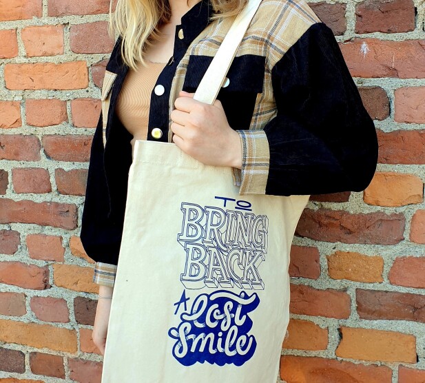 LIV bag beige image